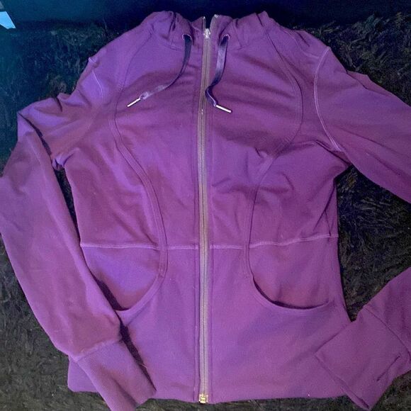 Lululemon Womens Activewear Purple Peacock Feather Zip Up Hoody (broken zipper) - Picture 1 of 7